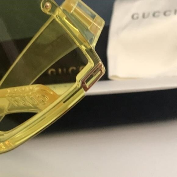 New Authentic Gucci GG1631S 009 Yellow Shield Sunglasses – Oversized Unisex - Picture 3 of 13